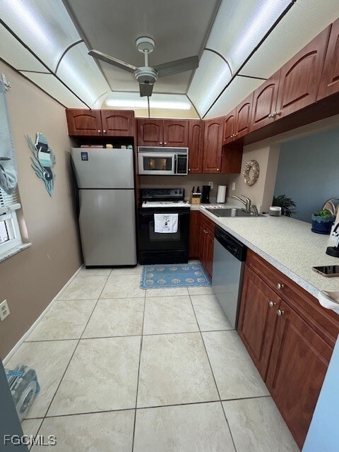 6102 Augusta Dr in Ft. Myers, FL - Foto de edificio - Building Photo