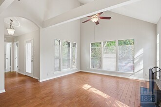 6506 Cat Creek Trail in Austin, TX - Building Photo - Building Photo