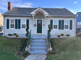 916 Magnolia St in Bowling Green, KY - Building Photo
