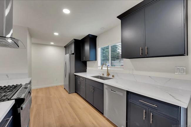 4922 Tierra Baja Way in San Diego, CA - Building Photo - Building Photo