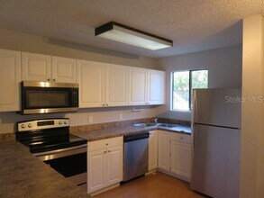 6033 34th St W in Bradenton, FL - Building Photo - Building Photo