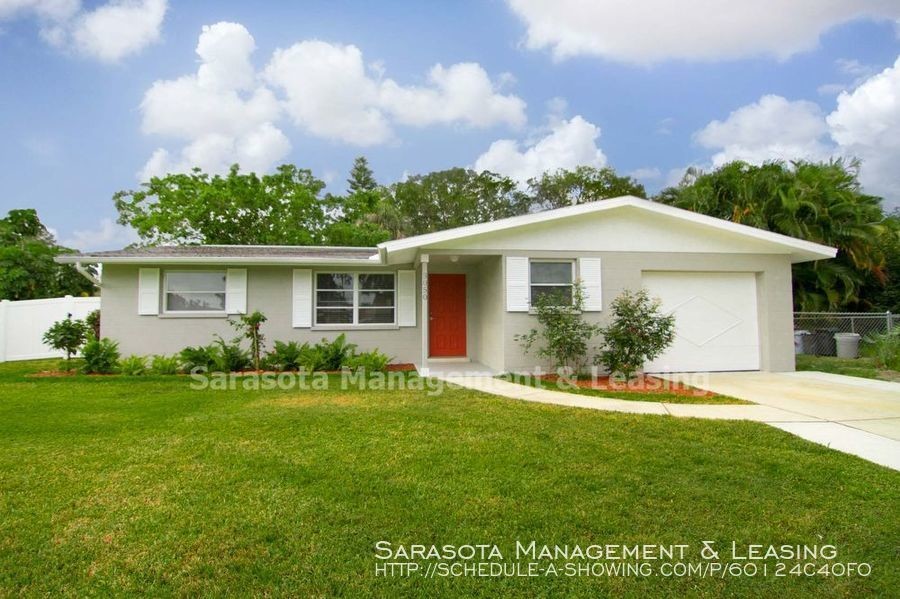 3050 Concord St in Sarasota, FL - Building Photo