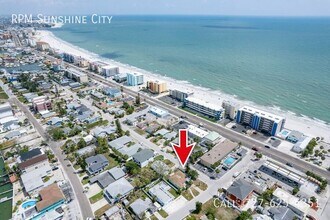 101 143rd Ave in Madeira Beach, FL - Building Photo - Building Photo