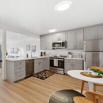 DEL CORONADO in Alameda, CA - Building Photo