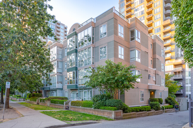 Alexander Court at Collingwood Village in Vancouver, BC - Building Photo - Building Photo