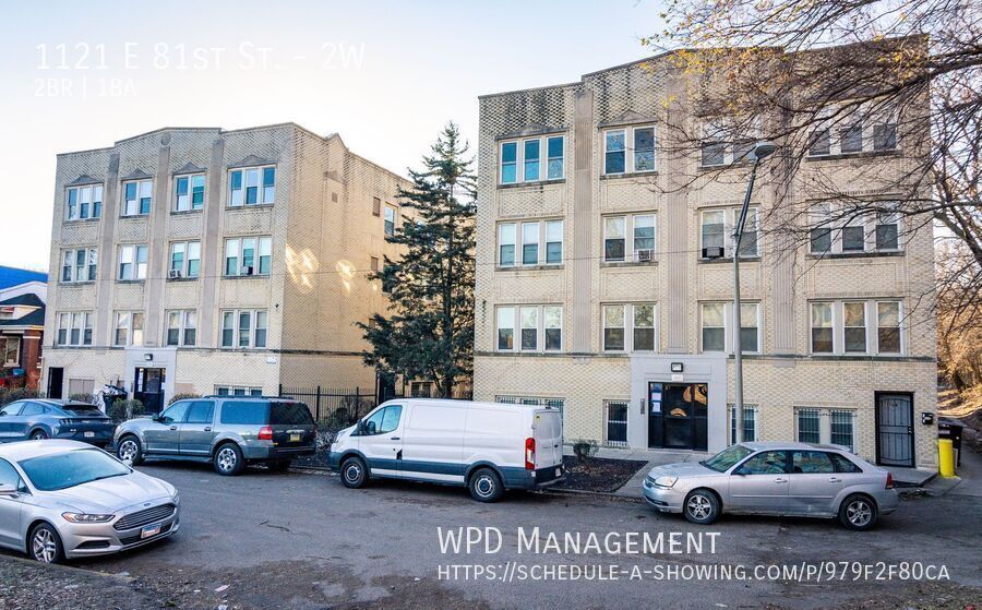 1121 E 81st St in Chicago, IL - Building Photo