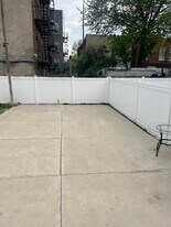 307 59th St in West New York, NJ - Building Photo