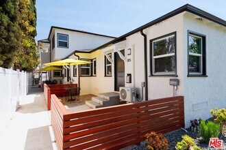 815 W Glenoaks Blvd, Unit 34 in Glendale, CA - Building Photo - Building Photo