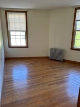 936 Watertown St, Unit #2 in Newton, MA - Foto de edificio - Building Photo