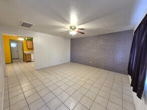 6566 E Hawk Dr in Tucson, AZ - Building Photo - Building Photo