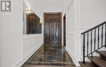 32 Devondale Ave in Toronto, ON - Building Photo - Building Photo