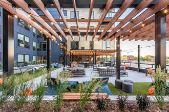 Pivot Apartments in St. Paul, MN - Building Photo - Building Photo