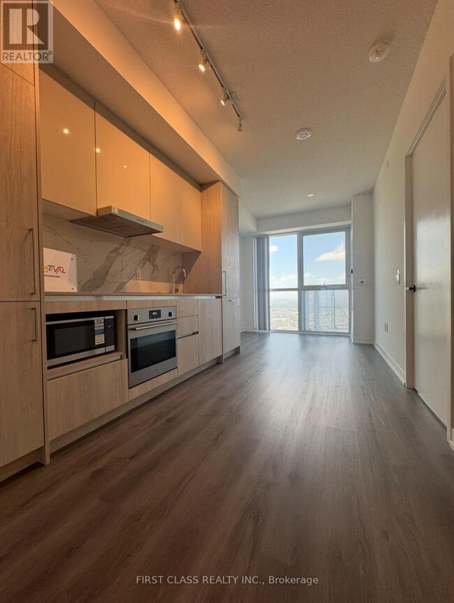 property at 225-5225 Commerce St
