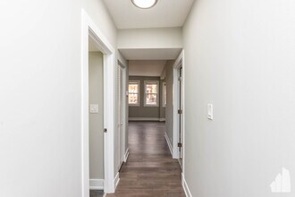 2923 N Avers Ave, Unit 1 in Chicago, IL - Building Photo - Building Photo