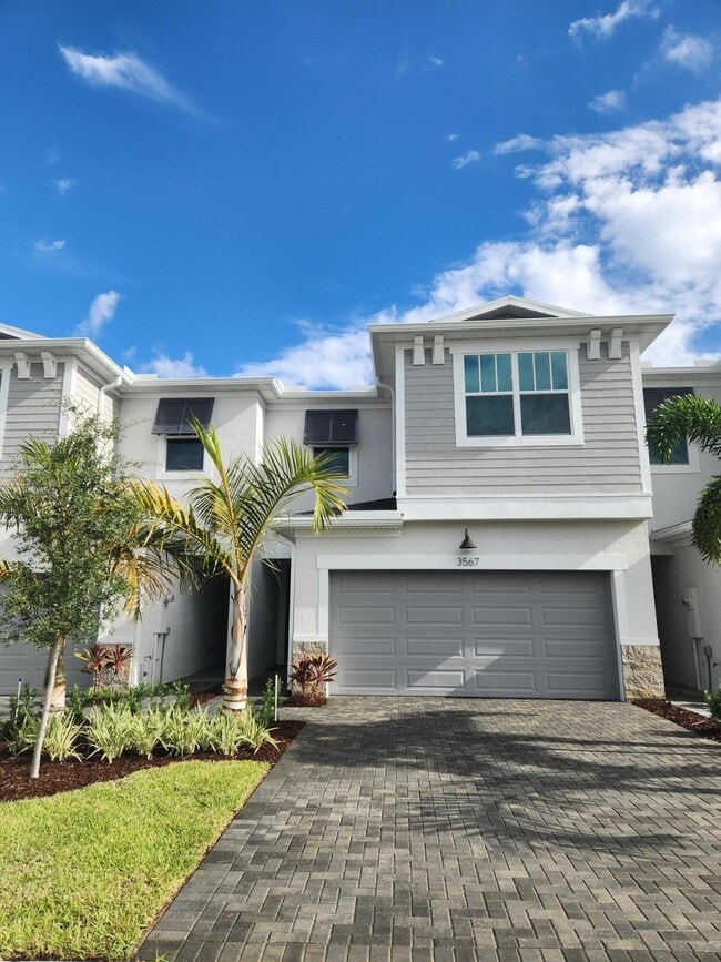 3567 NW Solange Ct