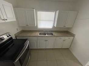 3060 Key Ln in Port Charlotte, FL - Building Photo - Building Photo