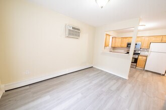 412 Walker St in Fairview, NJ - Building Photo - Building Photo