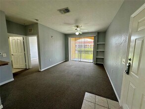 6171 Metrowest Blvd in Orlando, FL - Building Photo - Building Photo