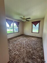 211 Long Dr in Baytown, TX - Building Photo - Building Photo