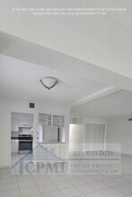 120 Isle of Venice Dr in Fort Lauderdale, FL - Building Photo - Building Photo