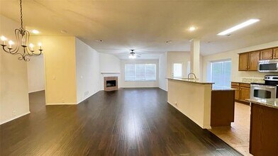 8210 Mossberg Dr in Arlington, TX - Building Photo - Building Photo