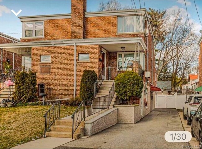 property at 67 Shonnard Pl