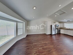 129 W 1225 N in Layton, UT - Foto de edificio - Building Photo