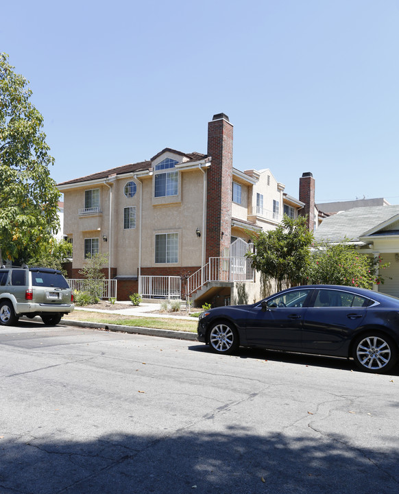 318 N Kenwood St in Glendale, CA - Foto de edificio