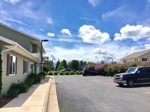 19 Diane Rd, Unit APT F in Columbia Falls, MT - Building Photo - Building Photo