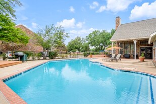 Cambridge Village in Lewisville, TX - Building Photo