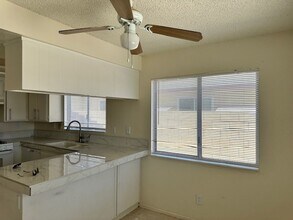 13330 Stoneridge Dr in Victorville, CA - Building Photo - Building Photo
