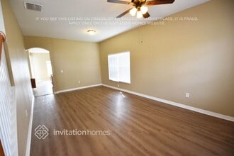 207 Smokey Hill Ave, Unit 1 in Ruskin, FL - Foto de edificio - Building Photo