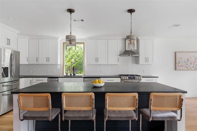 6415 Steer Trail in Austin, TX - Building Photo - Building Photo