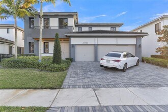 10890 Shore St in Parkland, FL - Building Photo - Building Photo