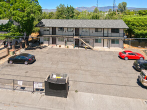 110 Masonic Ave in Redding, CA - Building Photo - Building Photo