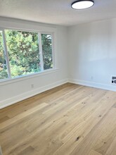 638 NE Prescott St in Portland, OR - Foto de edificio - Building Photo