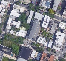 70 Middagh St in Brooklyn, NY - Building Photo