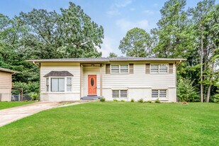 825 Park Dr in Birmingham, AL - Building Photo