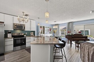 805 Old Bridge Rd in Fruit Cove, FL - Building Photo - Building Photo