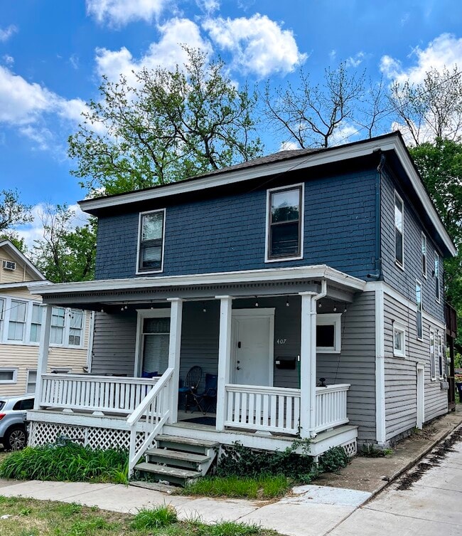 property at 407 W 13th St