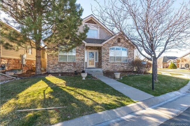 22834 E Davies Dr in Aurora, CO - Building Photo - Building Photo