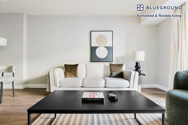 2140 L St NW, Unit SI FL5-ID1212 in Washington, DC - Foto de edificio - Building Photo