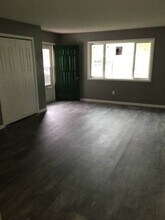 1002 Graceland Ave in Perry, IA - Foto de edificio - Building Photo