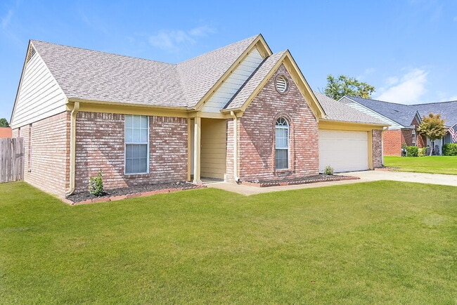 9161 Preakness Dr in Southaven, MS - Foto de edificio - Building Photo