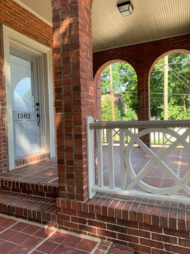 1580 Oglethorpe St Rentals in Macon, GA