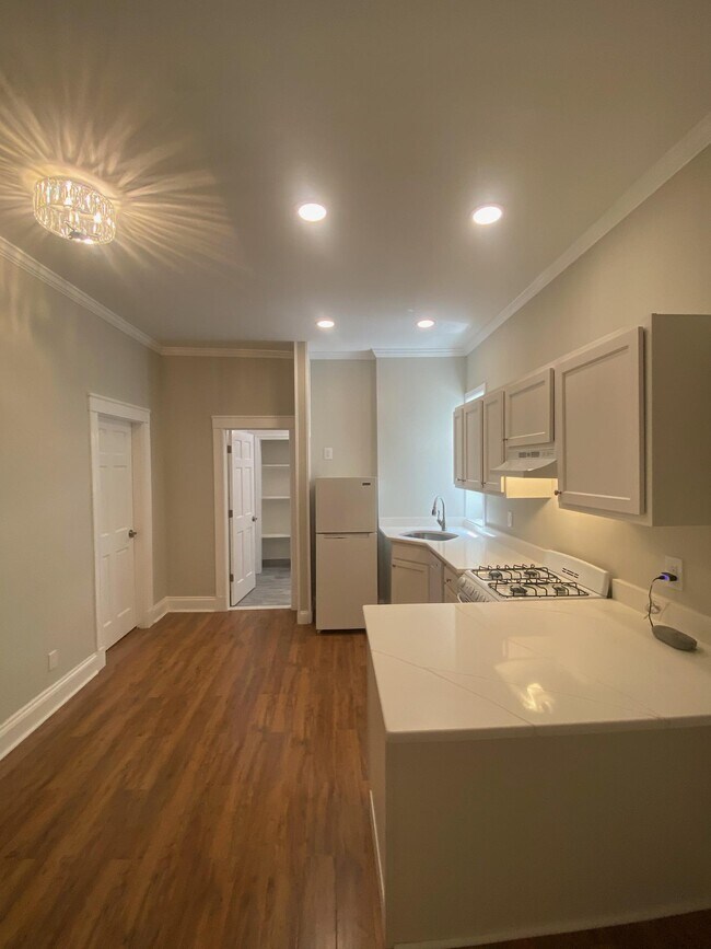 1193 Commonwealth Ave, Unit 7