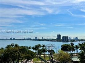 1800 N Bayshore Dr, Unit # 511 in Miami, FL - Building Photo