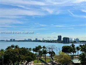 1800 N Bayshore Dr, Unit # 511 in Miami, FL - Foto de edificio