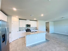 5285 Sanders Oak Trl in St. Cloud, FL - Building Photo - Building Photo