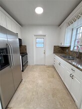 2975 SW 25th Ter in Miami, FL - Building Photo - Building Photo